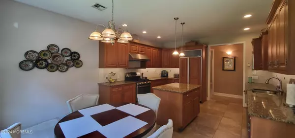 Farmingdale, NJ 07727,85 Megill Road