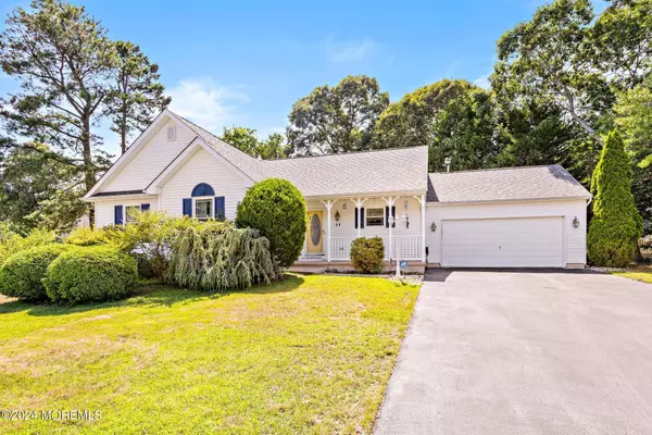 11 Hillcrest Lane, Little Egg Harbor, NJ 08087