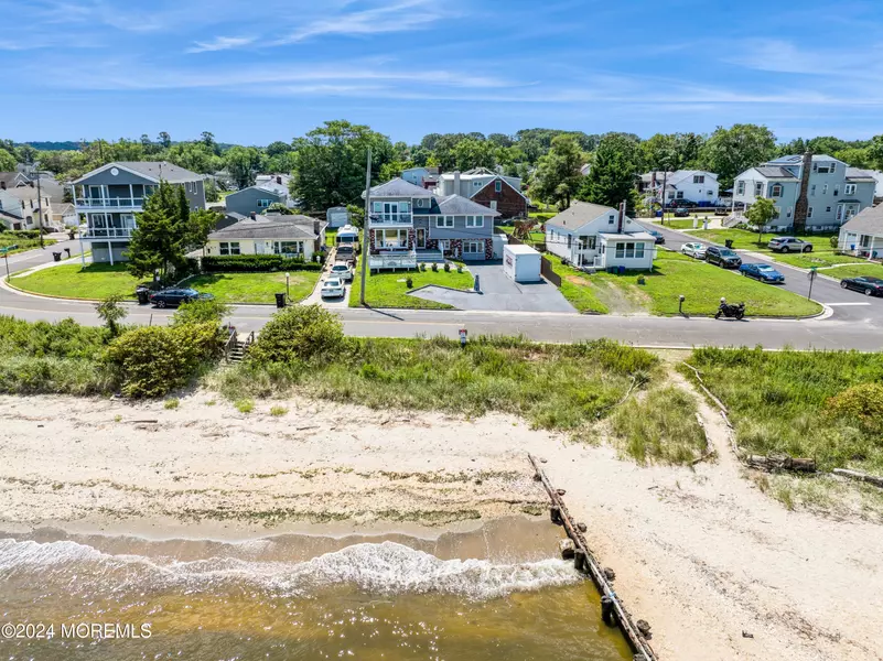 206 Beach Avenue, Leonardo, NJ 07737