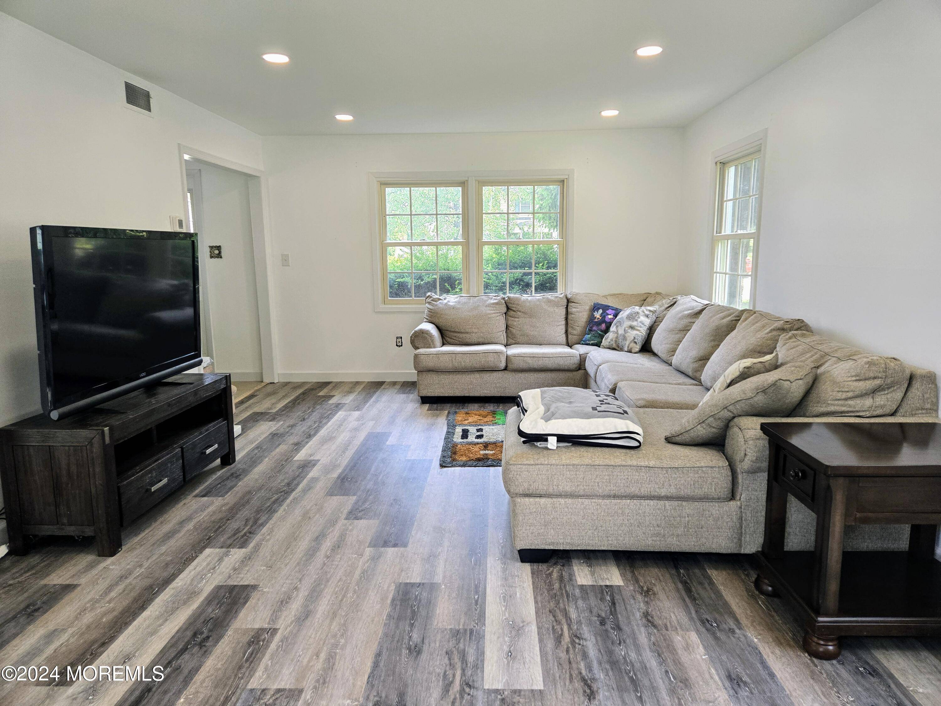 Matawan, NJ 07747,29 Ferland Lane