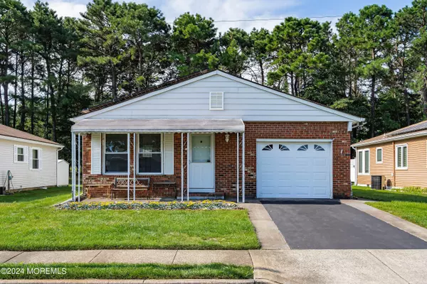 97 Guadalajara Drive, Toms River, NJ 08757