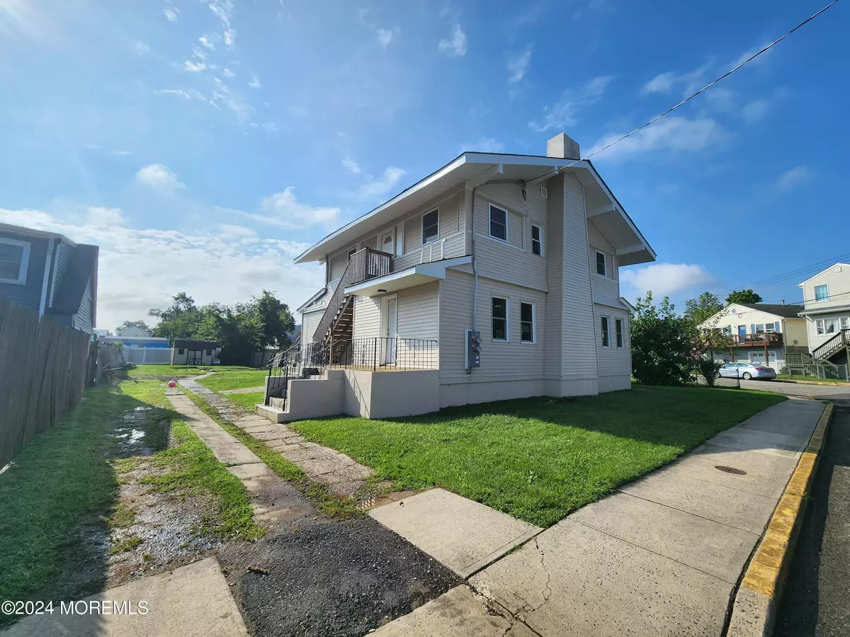 Keansburg, NJ 07734,40 Twilight Avenue #2