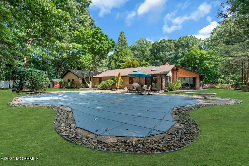 Holmdel, NJ 07733,39 Seven Oaks Circle