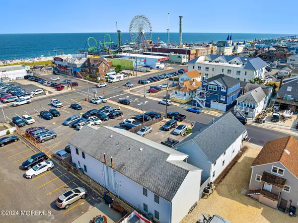 Seaside Heights, NJ 08751,32 Hancock Avenue #4