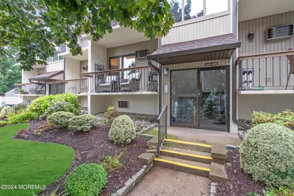 302 Hackensack Street #4E,  Wood Ridge,  NJ 07075