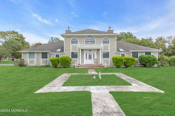 1693 Old Freehold Road, Toms River, NJ 08755