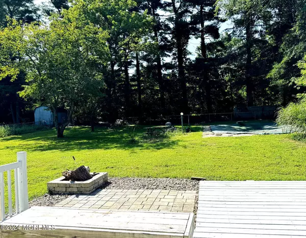 Jackson, NJ 08527,9 Peach Tree Street