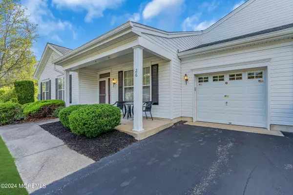 Lakewood, NJ 08701,26 Greylawn Drive