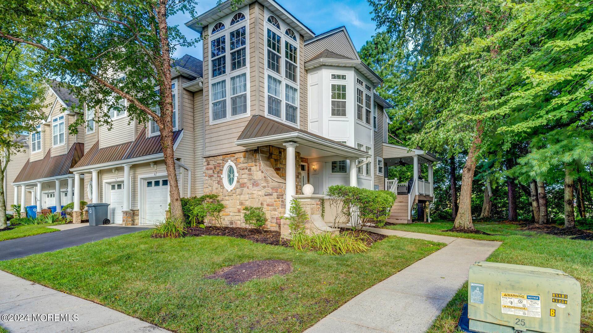 Manahawkin, NJ 08050,2 Windward Drive