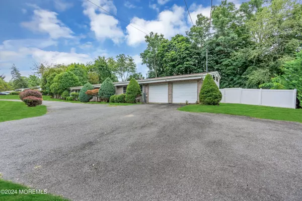 Ocean Twp, NJ 07712,606 Deal Road