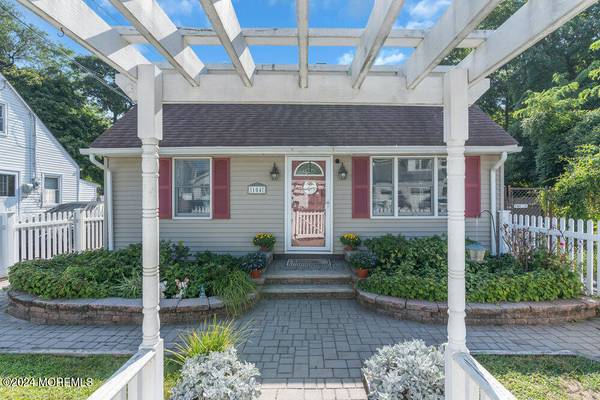 104 Franklin Avenue, Hazlet, NJ 07734