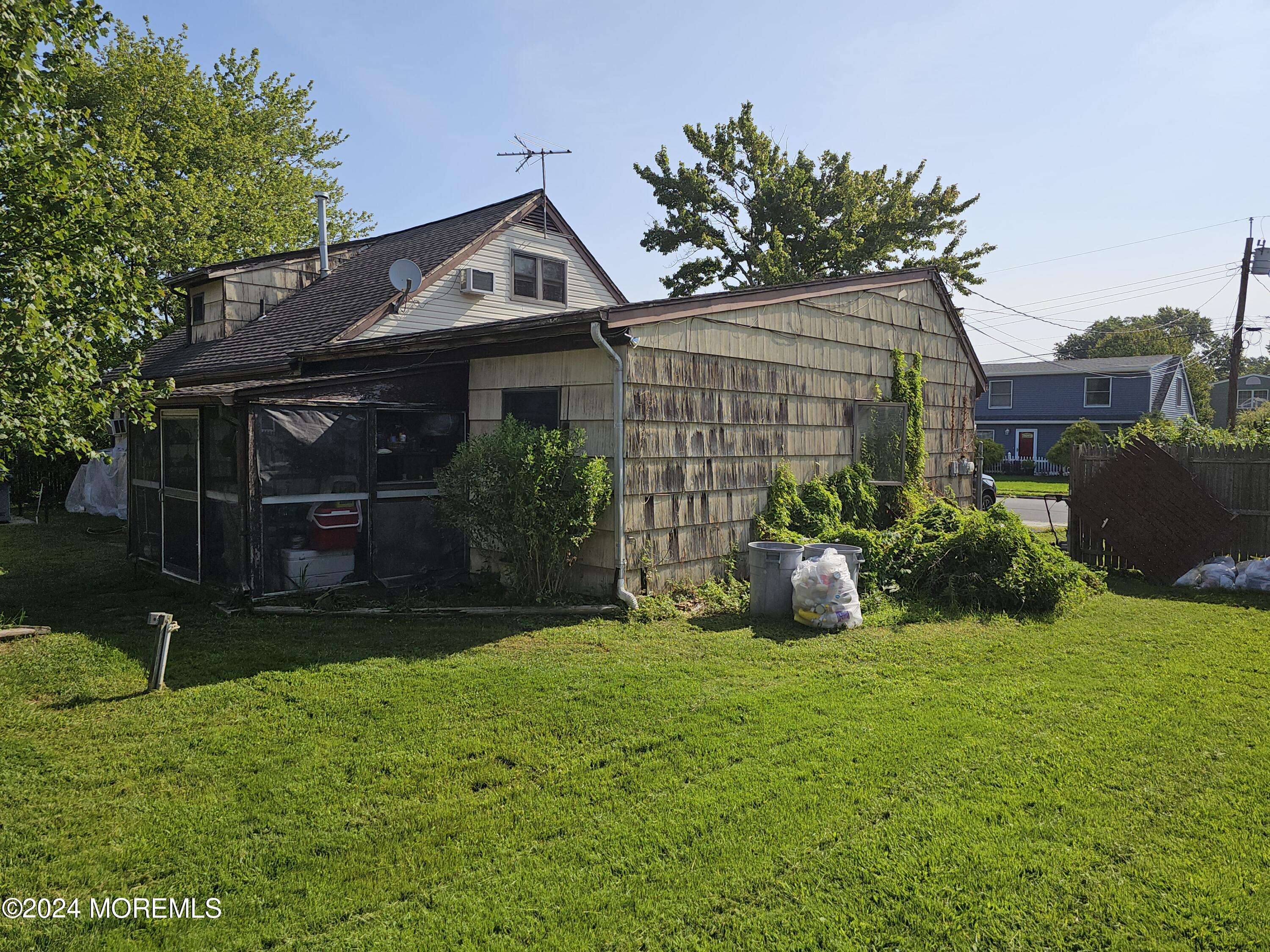 Hazlet, NJ 07730,10 Cedar Avenue