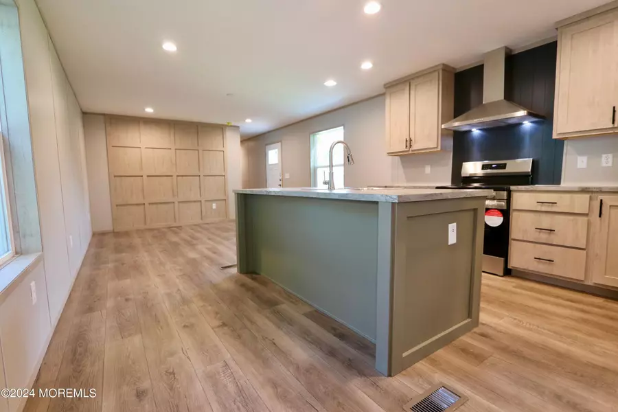 641 Newport Drive, Mullica Hill, NJ 08062