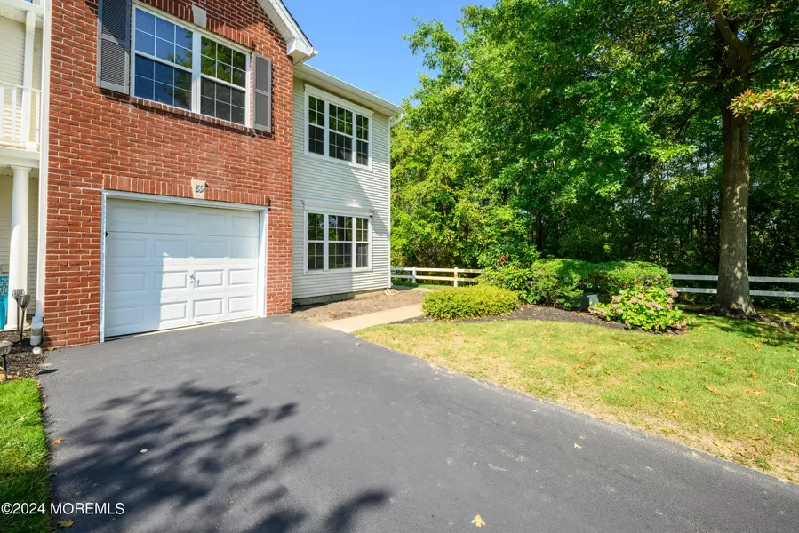 89 Wood Duck Court #1000, Freehold, NJ 07728