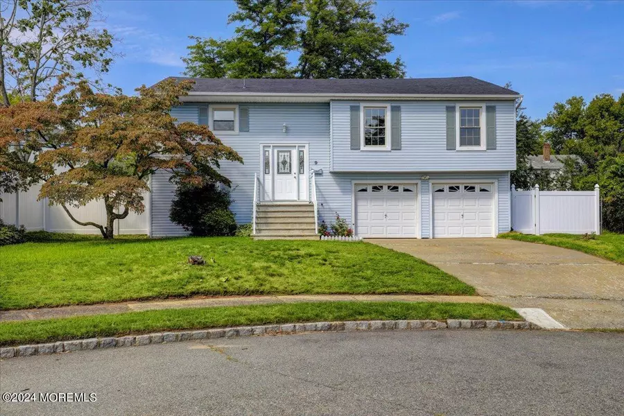 9 Jay Court, Hazlet, NJ 07730