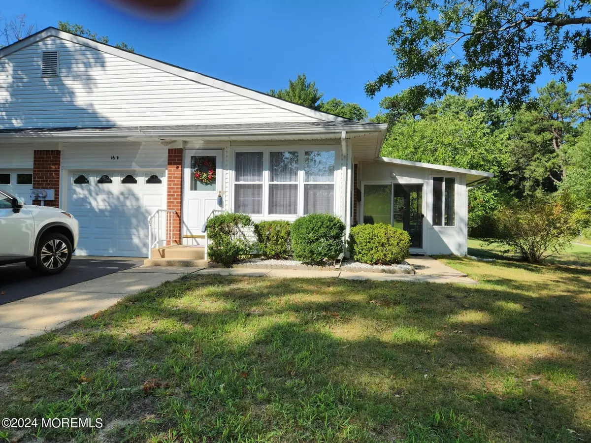 Whiting, NJ 08759,16 Snowberry Lane