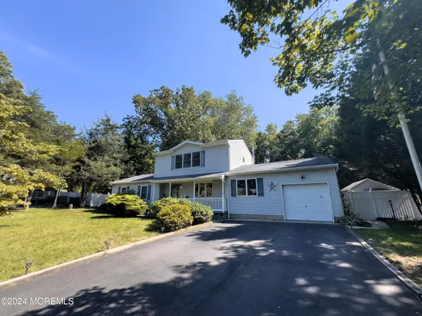 Jackson, NJ 08527,7 Peach Tree Street