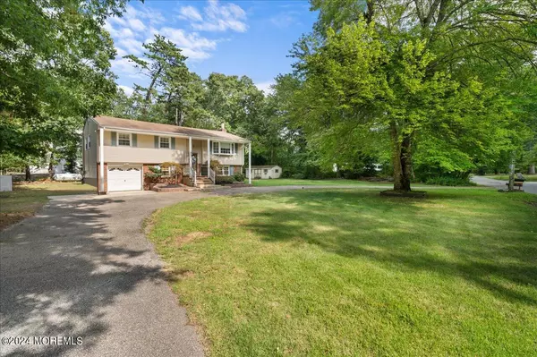 261 Perrineville Road, Jackson, NJ 08527