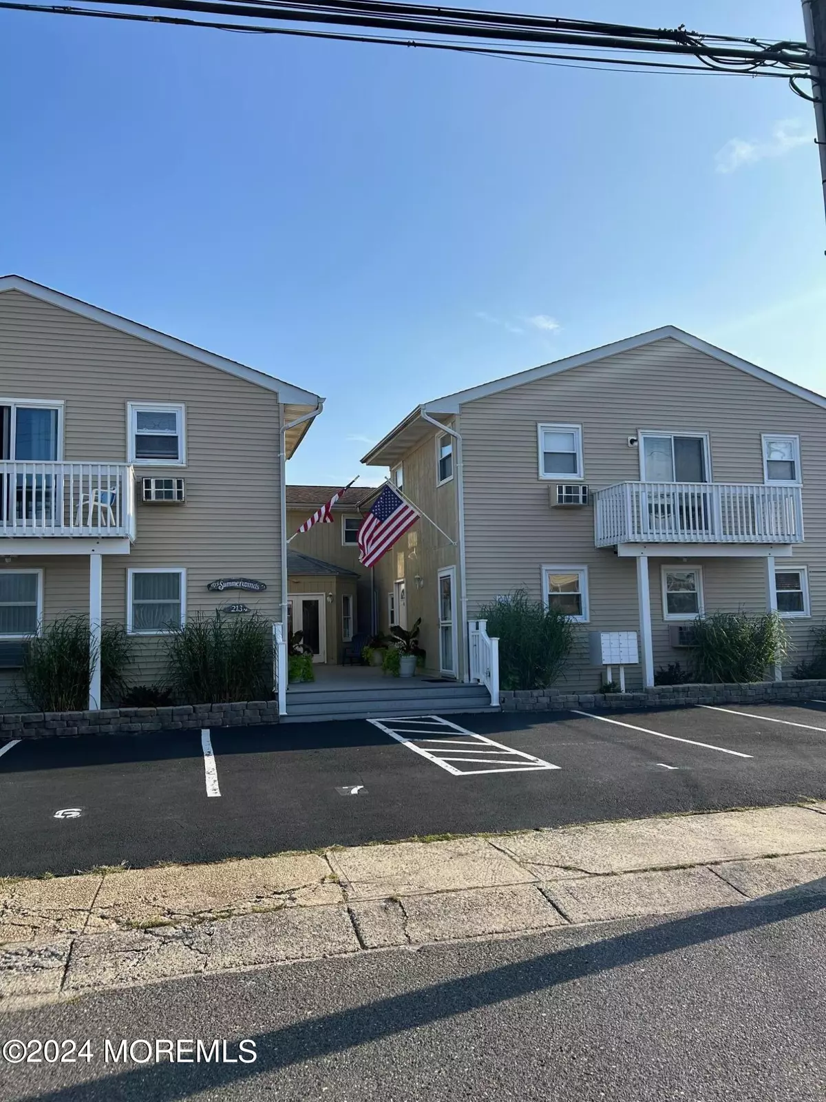 Seaside Heights, NJ 08751,217 Hiering Avenue #7