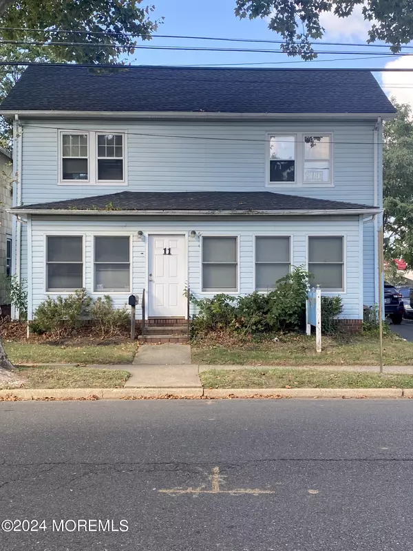 11 Mclean Street, Freehold, NJ 07728