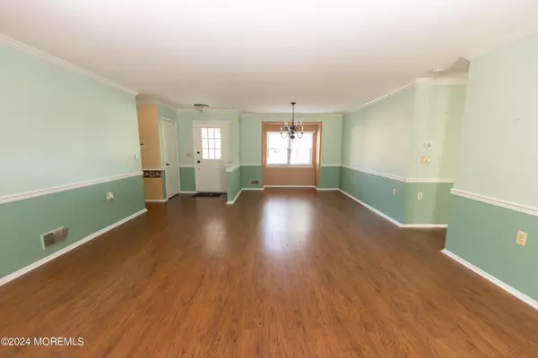 Forked River, NJ 08731,5 Hastings Court