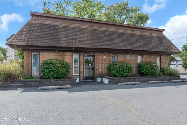 4710 Route 9, Howell, NJ 07731