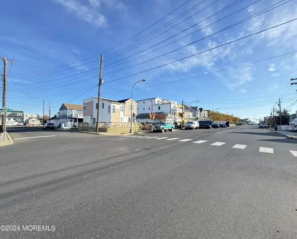 Seaside Heights, NJ 08751,252 Grant Avenue