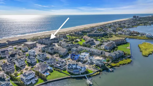 5 Island View Way #20, Sea Bright, NJ 07760