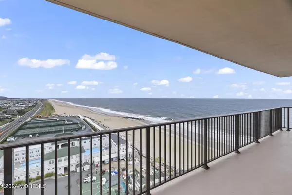 Monmouth Beach, NJ 07750,55 Ocean Avenue #14B