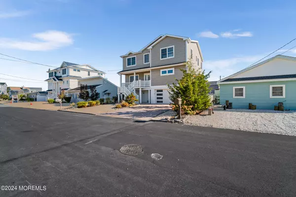 Manahawkin, NJ 08050,55 Linda Road