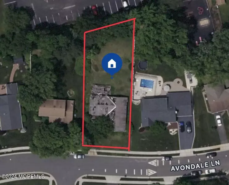 41 Avondale Lane, Aberdeen, NJ 07747