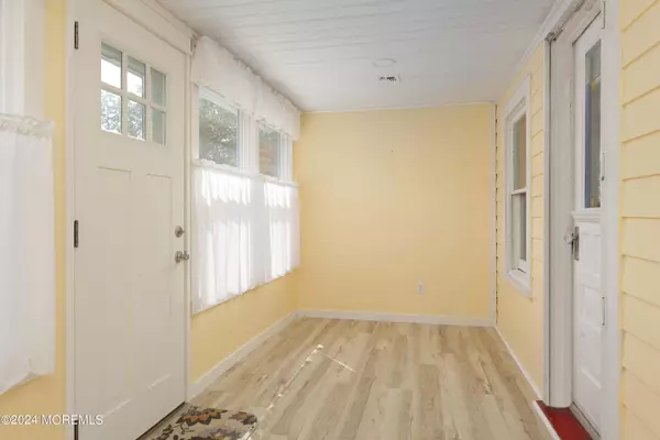 North Middletown, NJ 07748,11 Cedar Avenue