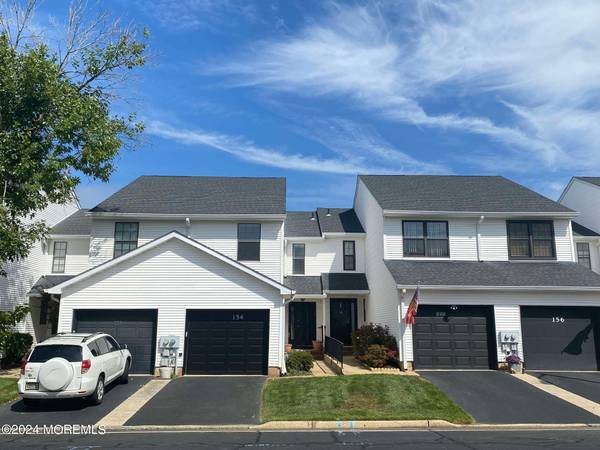 154 Chestnut Way #15-4, Manalapan, NJ 07726