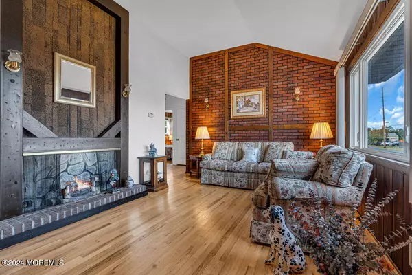 Hazlet, NJ 07730,53 Clark Street