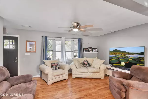 Rahway, NJ 07065,1138 Greslin Terrace