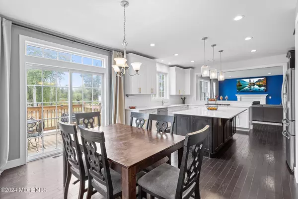 Farmingdale, NJ 07727,12 Tiffany Court