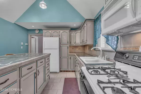 Jackson, NJ 08527,1126 Toms River Road