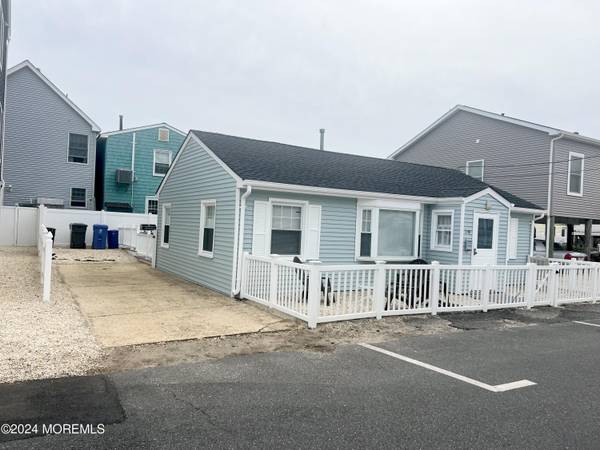 109 Joseph Street, Lavallette, NJ 08735