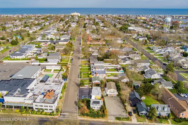 Spring Lake Heights, NJ 07762,610 State Route 71