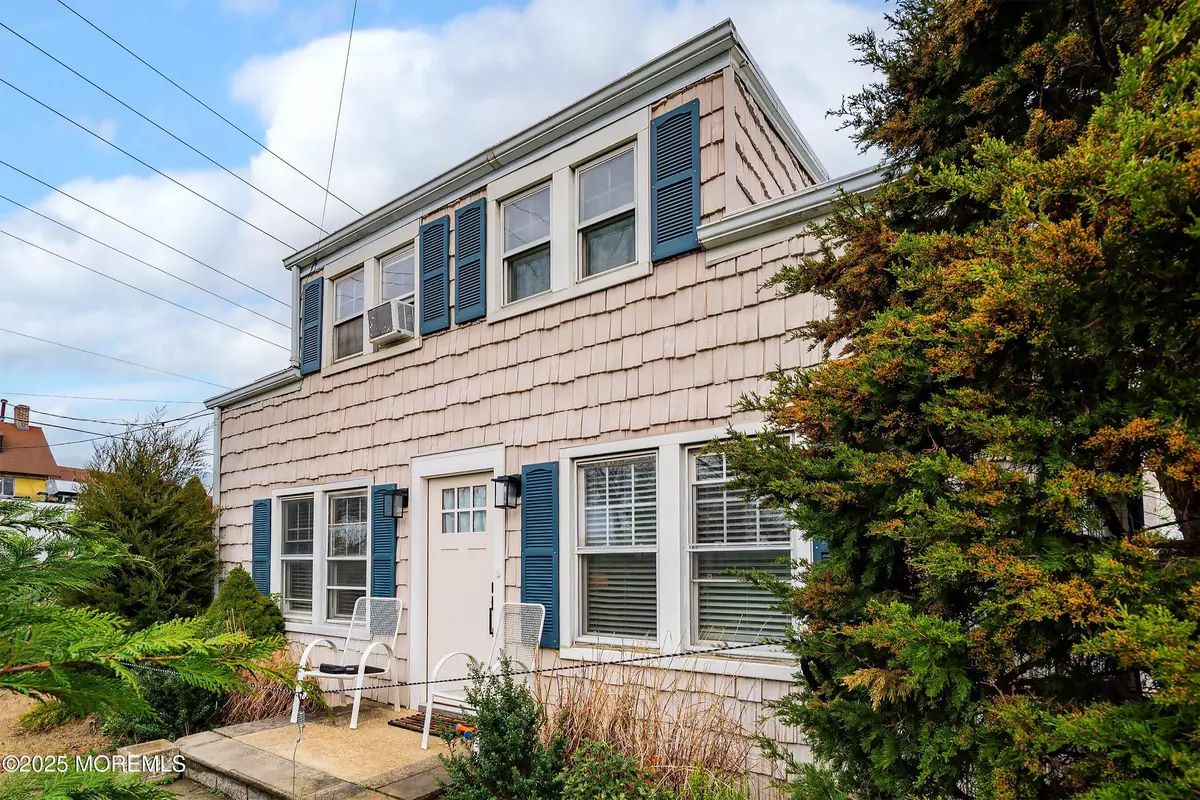 Spring Lake Heights, NJ 07762,610 State Route 71