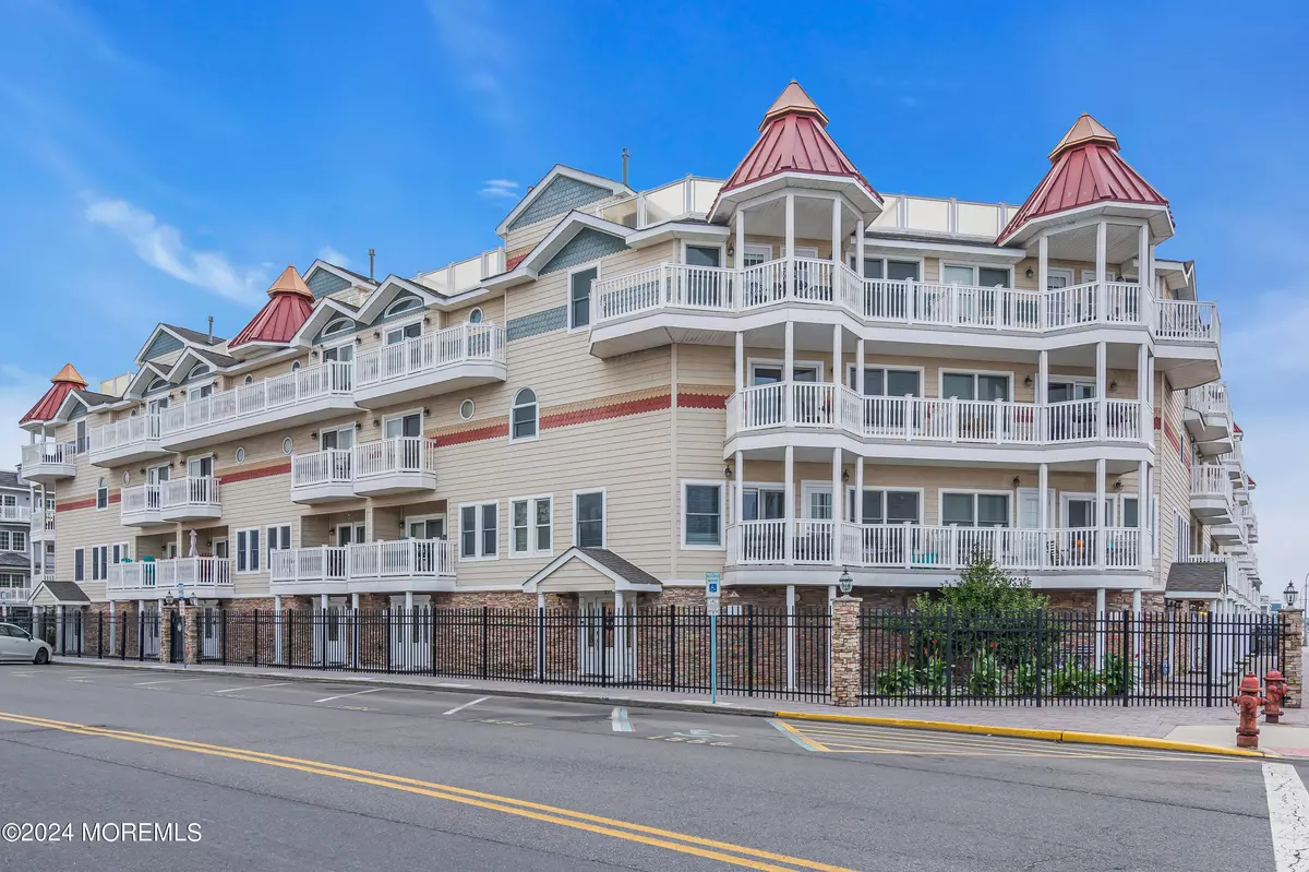 Seaside Heights, NJ 08751,21 Blaine Avenue #10