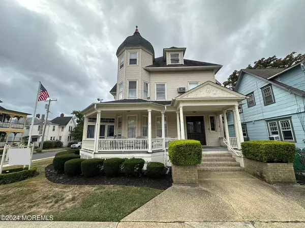 Ocean Grove, NJ 07756,118 Main Avenue