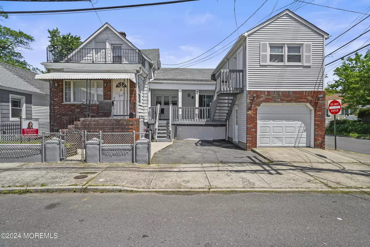 Keansburg, NJ 07734,58 Highland Avenue