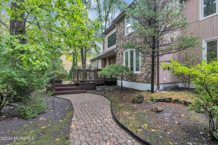 28 Ashley Drive, Holmdel, NJ 07733