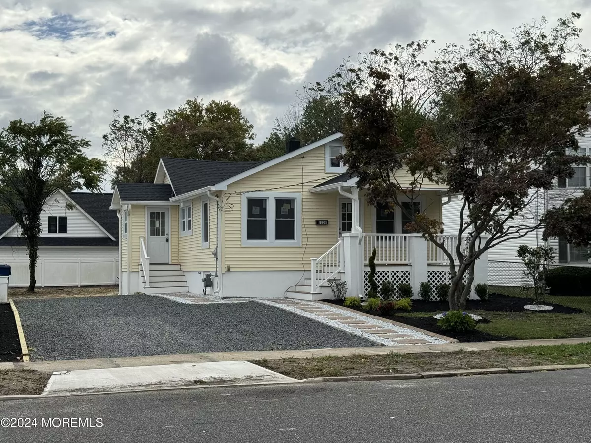 Neptune Township, NJ 07753,1304 8th Avenue