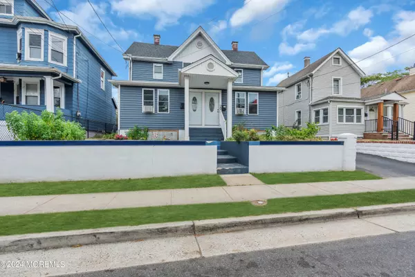 Asbury Park, NJ 07712,20 Ridge Avenue