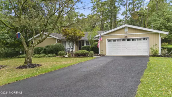 25 Wilson Avenue, Morganville, NJ 07751