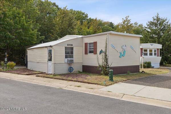 1009 Nocturn Way, Toms River, NJ 08755