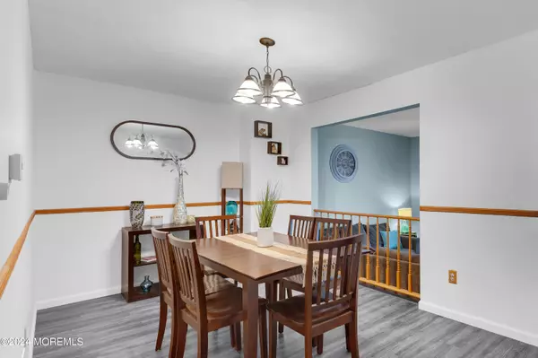 Jamesburg, NJ 08831,15 Deerfield Lane