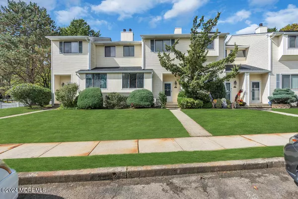 Middletown, NJ 07748,412 Middlewood Road